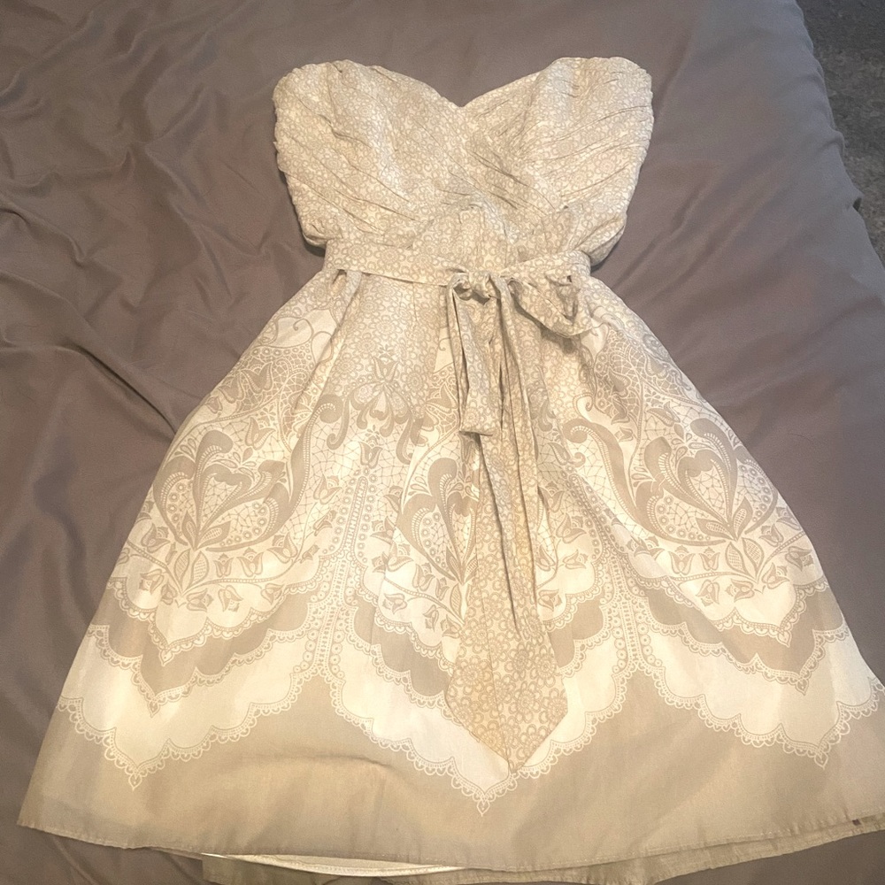 Express strapless paisley dress, worn once. Size 4
